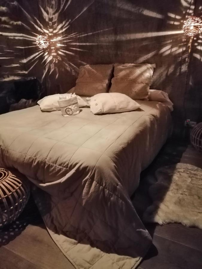 Le Hangar Des Voyageurs Petit-Halleux Ngoại thất bức ảnh
